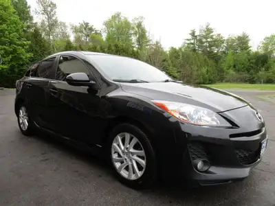 2012 Mazda 3 I * MANUAL * CLEAN CARFAX * LEATHER * 