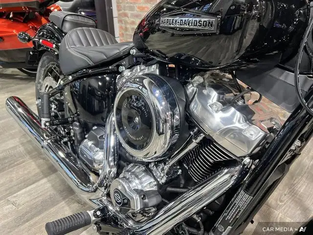 2025 Harley-Davidson FXBB - Street Bob FXBB STREET BOB in Street, Cruisers & Choppers in Calgary - Image 20