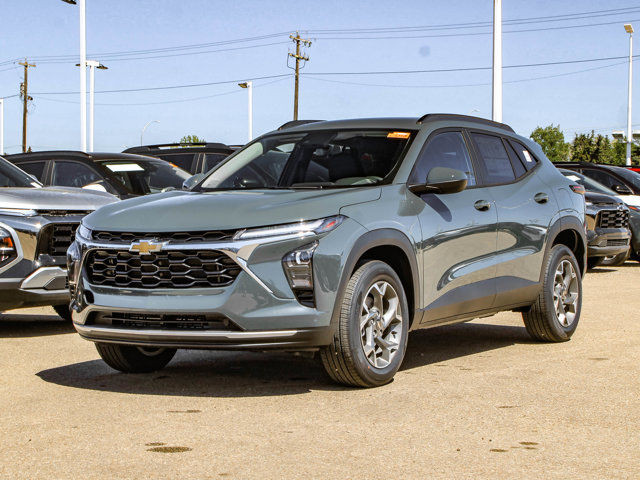2025 Chevrolet Trax LT in Cars & Trucks in Edmonton - Image 4