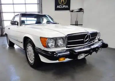 1988 MERCEDES BENZ SL 560, CONVERTIBLE, 100% RUST FREE,MUST SEE,COLLECTOR ITEM VERY CLEAN VEHICLE, 8...