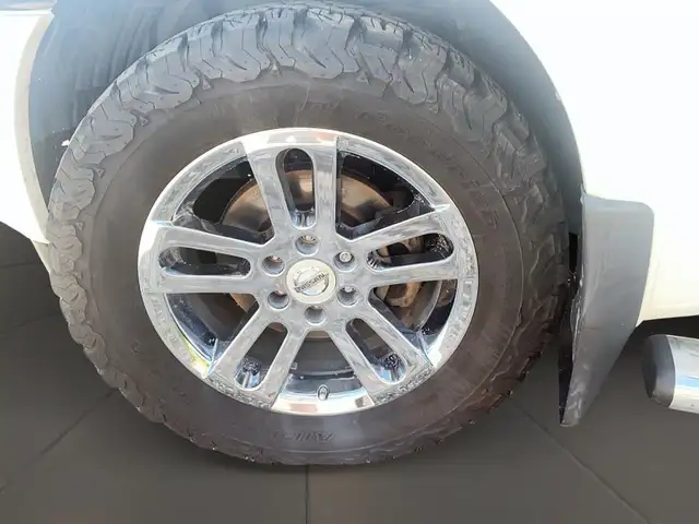 2014 NISSAN TITAN SV 4X4 SWB in Cars & Trucks in Stratford - Image 9