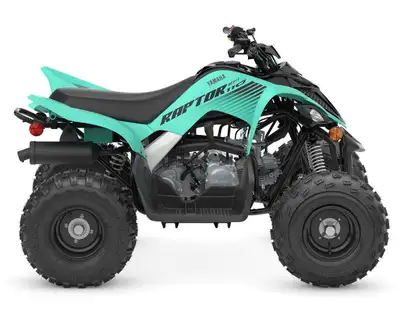 YAMAHA Raptor 110 2025 Doté d’un moteur à injection de 112 cm3 à démarrage électrique et du style lé...