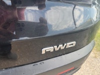 LEATHER SEATS, REMOTE START, SUNROOF/MOONROOF, HEATED SEATS, BLIND SPOT MONITOR, REAR A/C, BACK-UP C... (image 9)