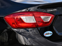 2016 Chevrolet Cruze LT Say hello to the 2016 Chevrolet Cruze LT, a spunky sedan that's danced throu... (image 8)