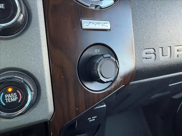 2015 Ford F-350 SD XLT Crew Cab 4WD in Cars & Trucks in Saskatoon - Image 16