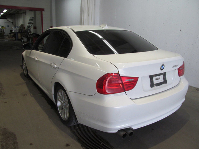 2009 BMW 3 Series 323i in Cars & Trucks in Dartmouth - Image 2