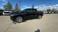This 2024 RAM 1500 TRADESMAN CREW CAB 4X4 has the following options Cloth 40/20/40 Bench Seat, Uconn... (image 4)