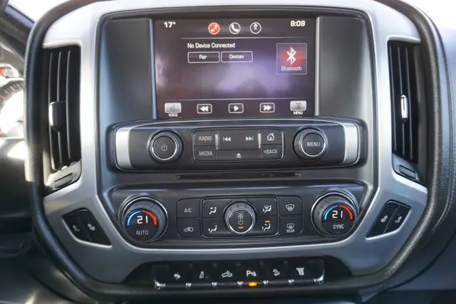 2015 GMC Sierra 2500HD in Cars & Trucks in Oakville / Halton Region - Image 25