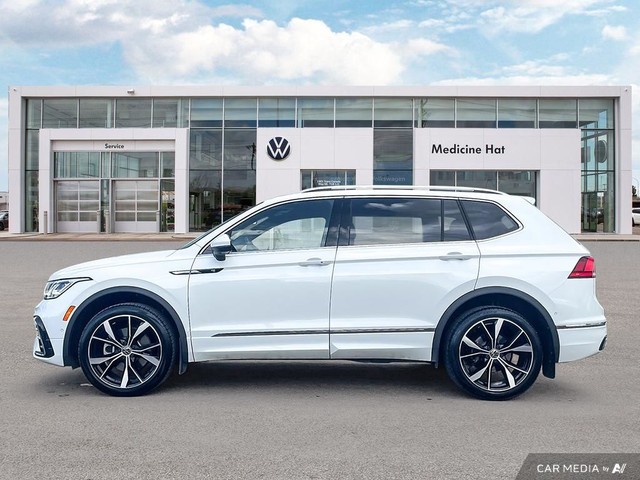 2024 Volkswagen Tiguan Highline R-Line in Cars & Trucks in Medicine Hat - Image 3