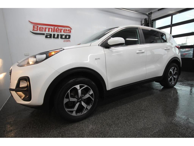 2020 Kia Sportage LX / AWD in Cars & Trucks in Lévis - Image 4