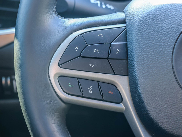 2019 Jeep Cherokee Limited in Cars & Trucks in London - Image 4