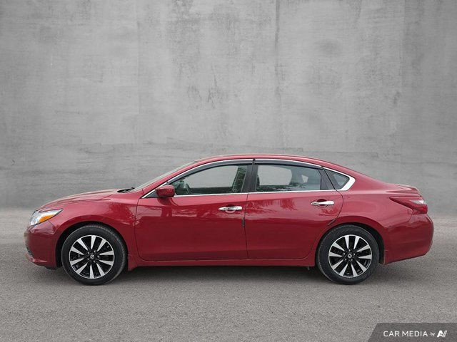 2018 Nissan Altima 2.5 SV in Cars & Trucks in Ottawa - Image 2