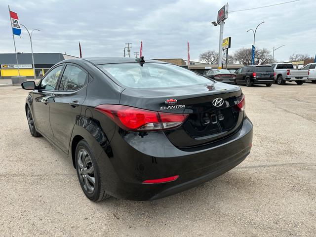 2016 Hyundai Elantra GL - Heated Seats in Cars & Trucks in Saskatoon - Image 3