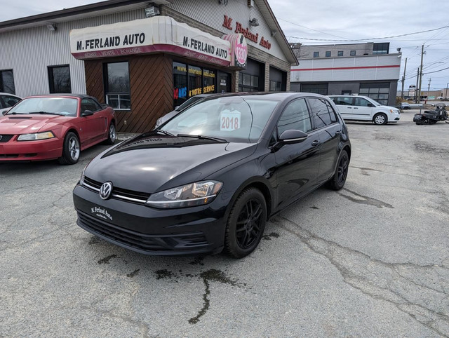 Volkswagen Golf Trendline 5 portes avec boîte manuelle 2018 in Cars & Trucks in Sherbrooke