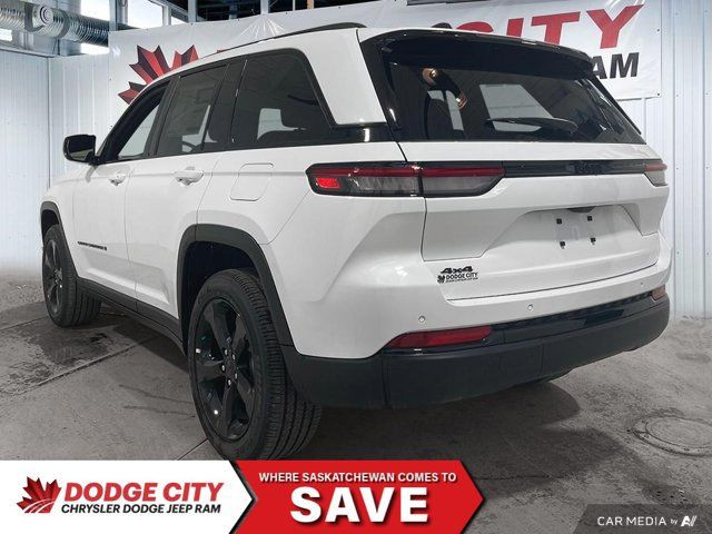 2025 Jeep Grand Cherokee Altitude | Remote Start | Heated Seats in Cars & Trucks in Saskatoon - Image 4