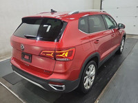 Recent Arrival! Looking for a comfortable, stylish, German engineered SUV? Then check out this 2022... (image 1)