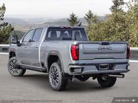 4WD Crew Cab 159 Denali Ultimate Engine: Turbocharged Diesel V8 6.6L/ Safety Equipment StabiliTrak,... (image 4)