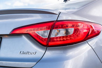 Premium LEATHER Interior - PANORAMIC Sunroof - NAVIGATION - TOUCHSCREEN Display - PREMIUM Audio - HE... (image 7)