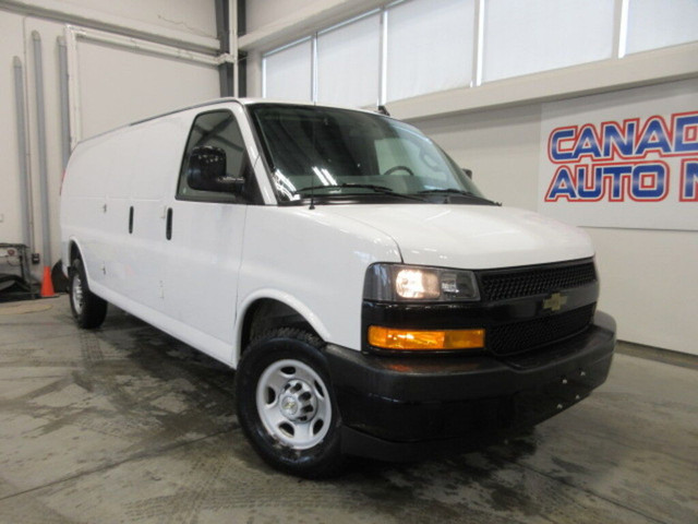  2020 Chevrolet Express 3500 3500 EXTENDED, 6.0L, A/C, PW, PL, C in Cars & Trucks in Ottawa