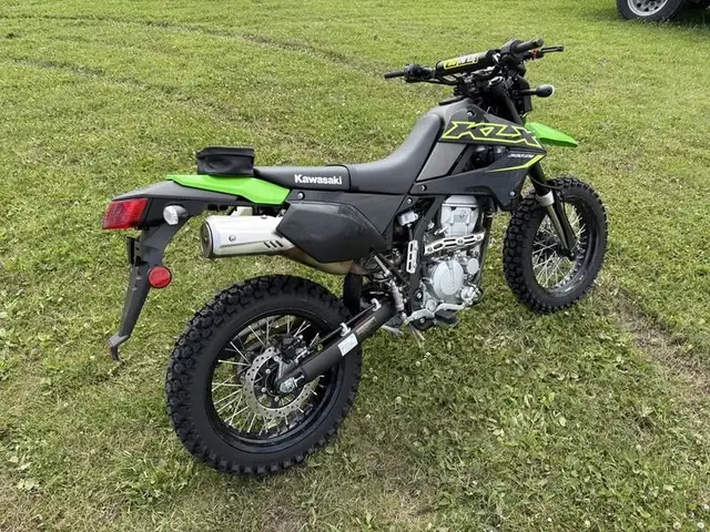 2021 Kawasaki KLX300SM in Dirt Bikes & Motocross in St. Albert - Image 4