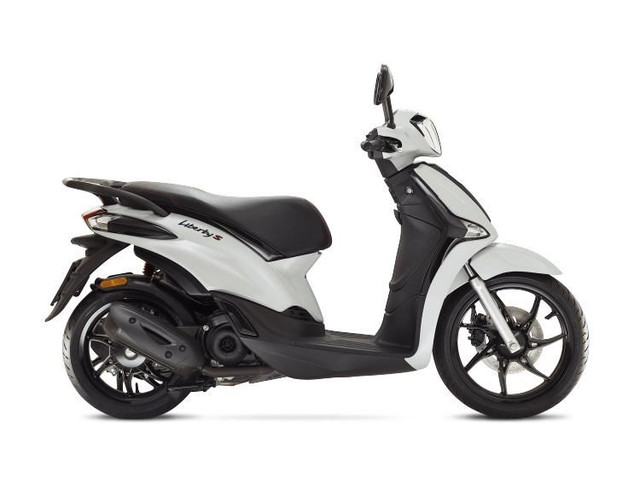 2024 Piaggio Liberty 50 S in Scooters & Pocket Bikes in Laval / North Shore