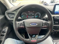 2021 FORD ESCAPE SEL AWD NO ACCIDENTS, NO CLAIMS ONE OWNER WITH GREAT SERVICE HISTORY! Vehicle comes... (image 9)