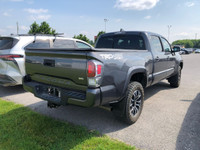 Engine: LIGHT/MEDIUM DUTY L/100Km City: 13.0 L/100Km Hwy: 10.5 Safety Equipment Electronic Stability... (image 3)