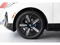 2024 BMW iX xDrive50 AWD Single-Speed Automatic Electric Motor EXTERIOR MINERAL WHITE METALLIC INTER... (image 6)
