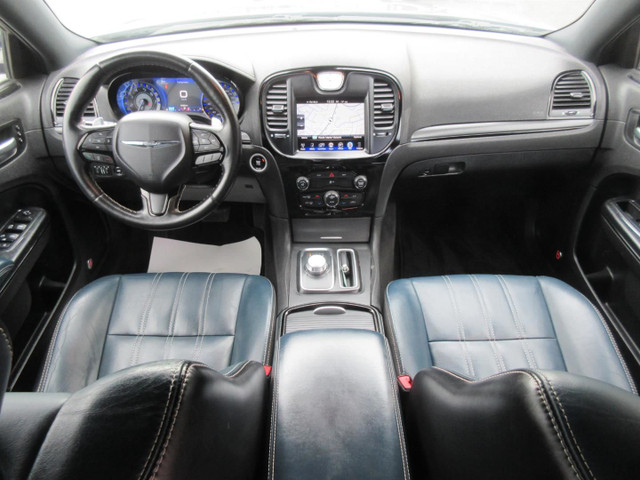 Chrysler 300 300S HEMI 2015 in Cars & Trucks in Longueuil / South Shore - Image 4