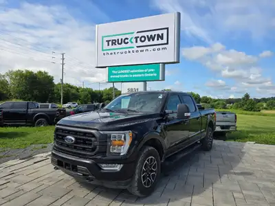 2022 Ford F-150 Supercrew 4x4 XLT with the 3.5L Ecoboost only 69,000kms on this unit! Front Bucket S...