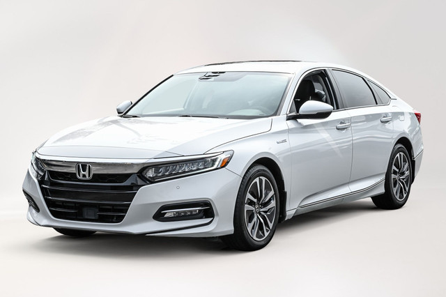 2020 Honda Accord Hybrid Touring * Hybrid * Cuir * Sieges chauff in Cars & Trucks in City of Montréal