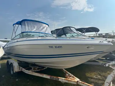 Consignment Boat - Rare opportunity to buy one of the Premier Hulls ever built. The 1997 Formula 232...
