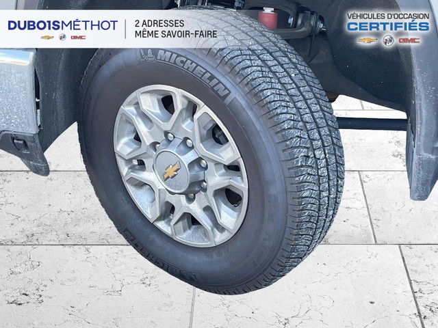 2024 Chevrolet Silverado 2500HD LT Z71 V8 6.6L DIESEL DURAMAX CR in Cars & Trucks in Victoriaville - Image 2