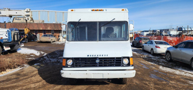 2005 Workhorse FT-1601 Cargo Van in Cars & Trucks in St. Albert - Image 2
