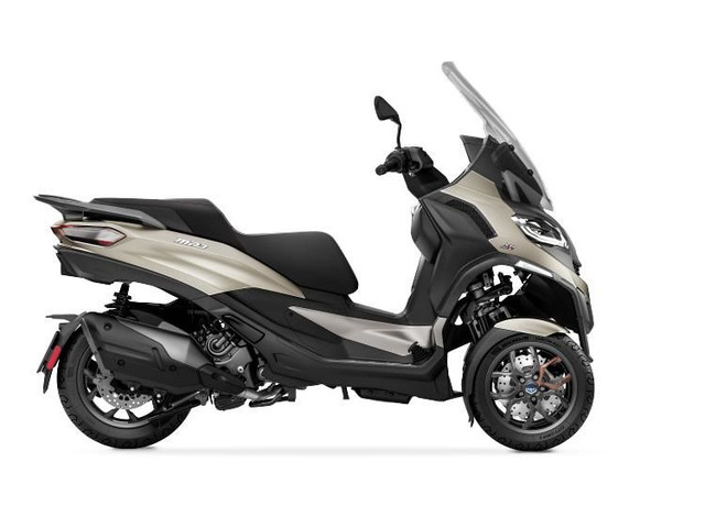 2024 Piaggio MP3 530 Exclusive Euro 5 in Scooters & Pocket Bikes in Laval / North Shore