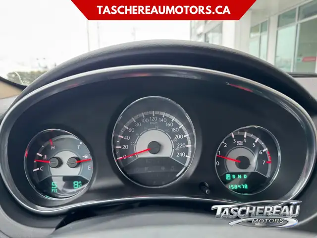 2012 Chrysler 200 in Cars & Trucks in Longueuil / South Shore - Image 9