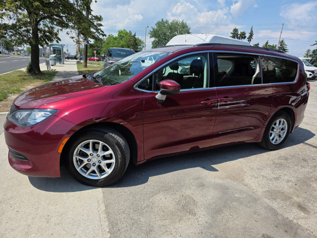 2017 Chrysler Pacifica 4dr Wgn Touring in Cars & Trucks in Mississauga / Peel Region - Image 4