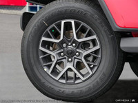 This Jeep Wrangler has a durable Regular Unleaded V-6 3.6 L/220 engine powering this Automatic trans... (image 9)