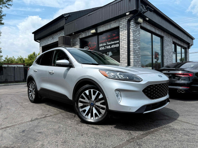 2020 Ford Escape Titanium Hybrid in Cars & Trucks in Longueuil / South Shore