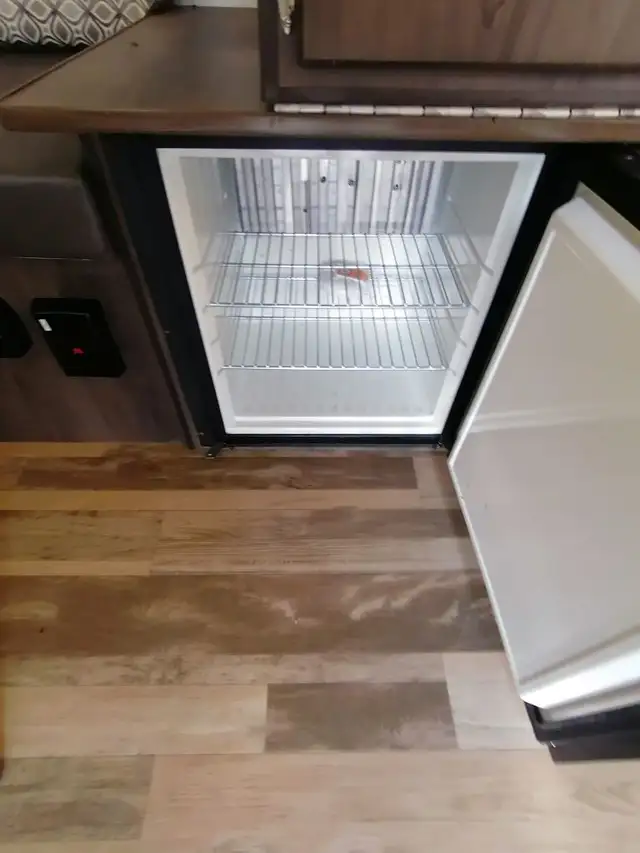 2019 COACHMEN Grand River 10GR in Travel Trailers & Campers in London - Image 20