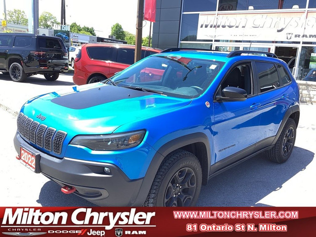 2022 Jeep Cherokee TRAILHAWK 4X4, TRAILER TOW, NAVIGATION in Cars & Trucks in Oakville / Halton Region
