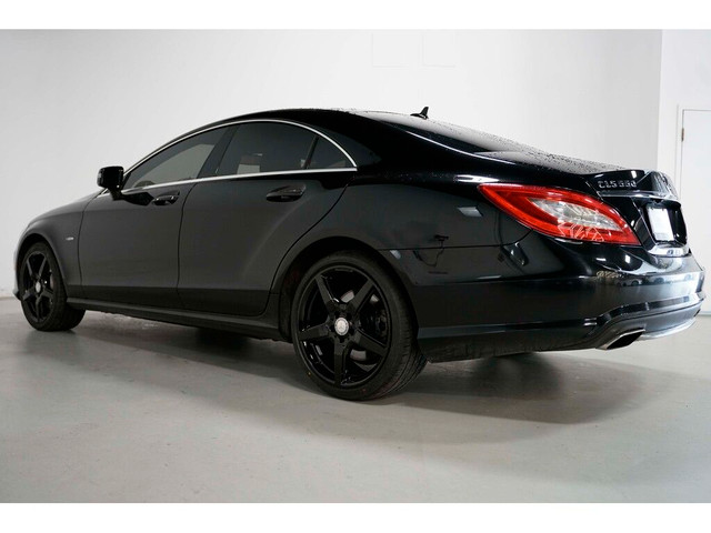  2012 Mercedes-Benz CLS-Class CLS550 AMG | V8 | NAV | 19 IN WHEE in Cars & Trucks in Mississauga / Peel Region - Image 4