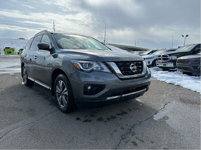  2018 Nissan Pathfinder in Cars & Trucks in Calgary - Image 3