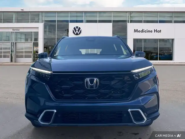 2023 Honda CR-V HYBRID Touring Hybrid Efficiency, AWD, Honda Sen in Cars & Trucks in Medicine Hat - Image 3