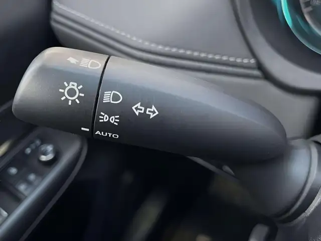 2024 Toyota Venza LE Hybrid AWD in Cars & Trucks in Edmonton - Image 10