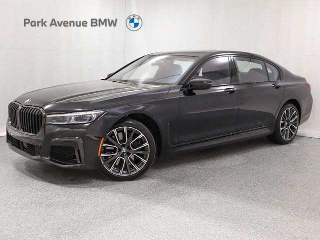 2022 BMW 7 Series 750i xDrive Premium Package + executive Lounge in Cars & Trucks in Longueuil / South Shore