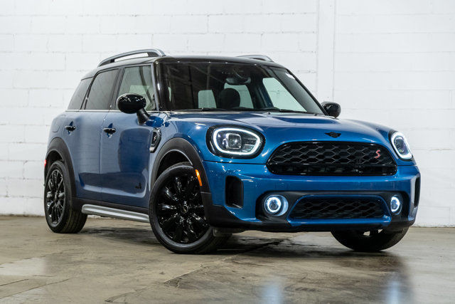 2023 MINI Countryman Cooper S ALL4 | Polyvalente et puissante in Cars & Trucks in City of Montréal