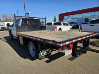 2023 Ford Super Duty F-550 DRW XLT 4WD Crew Cab 203" WB 84" CA, 6.7L V8 Diesel, 12ft Deck, Extra Hea... (image 2)