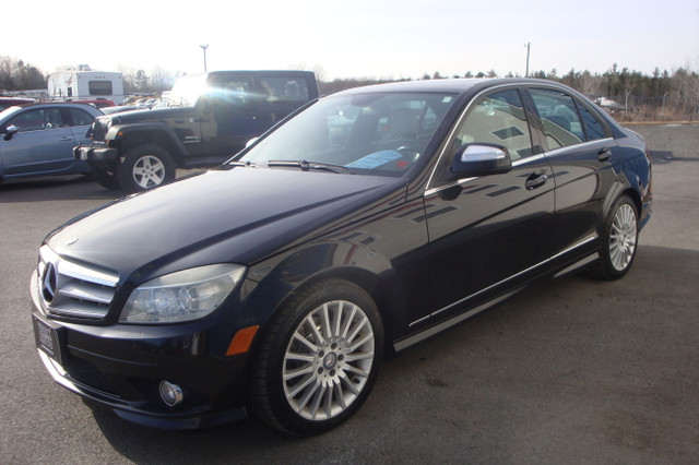 2009 Mercedes-Benz C-Class 2.5L in Cars & Trucks in Fredericton - Image 3