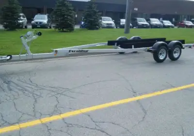 BT6000 Tandem Axle boat trailer. 6000lbs total boat capacity. Fully welded tube steel construction,...